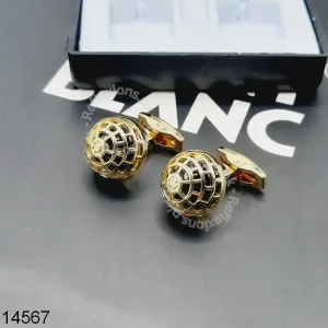 Cufflinks and studs