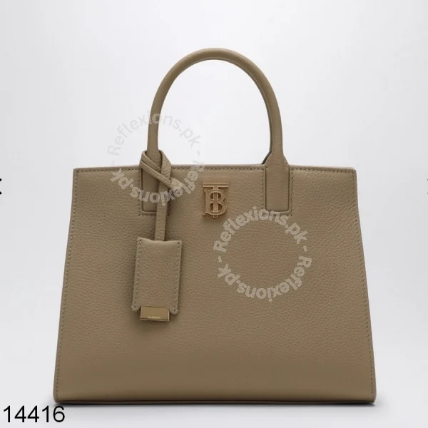 Burberry shoulder handbags