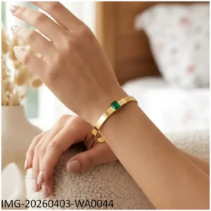 Nefertiti Golden Bracelet 18cm